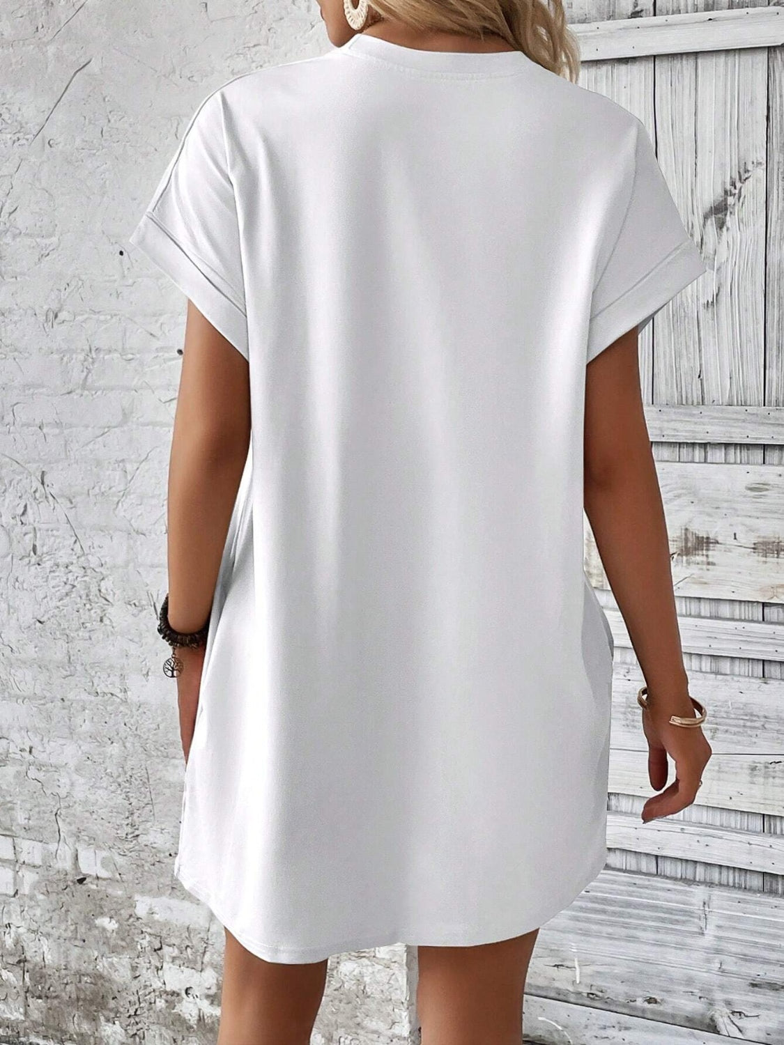 Round Neck Short Sleeve Mini Dress Round Neck Short Sleeve Mini Dress